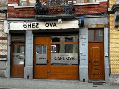 cafe ova koekelberg
